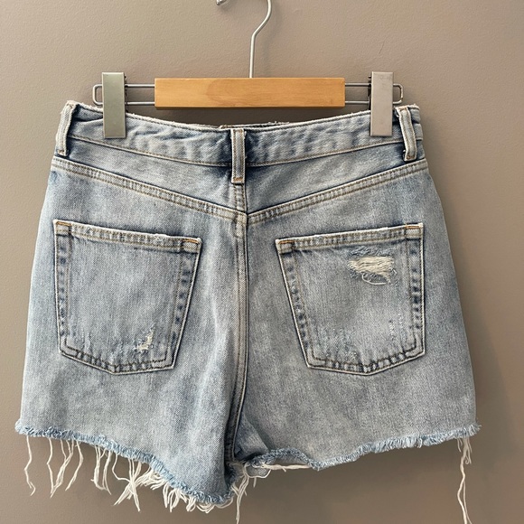 Topshop mom style Jean shorts - Picture 2 of 3